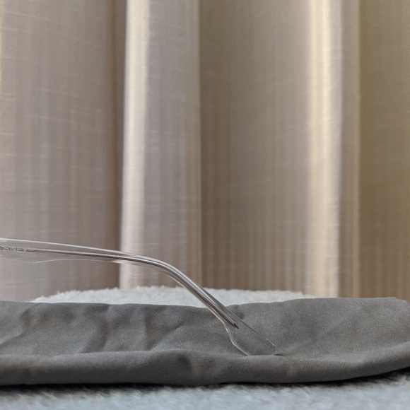 Cleared Rimmed Glassss - Picture 4 of 4